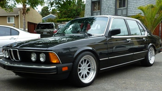 For $15,000, This 1986 BMW L7 Is The Lap of Luxury